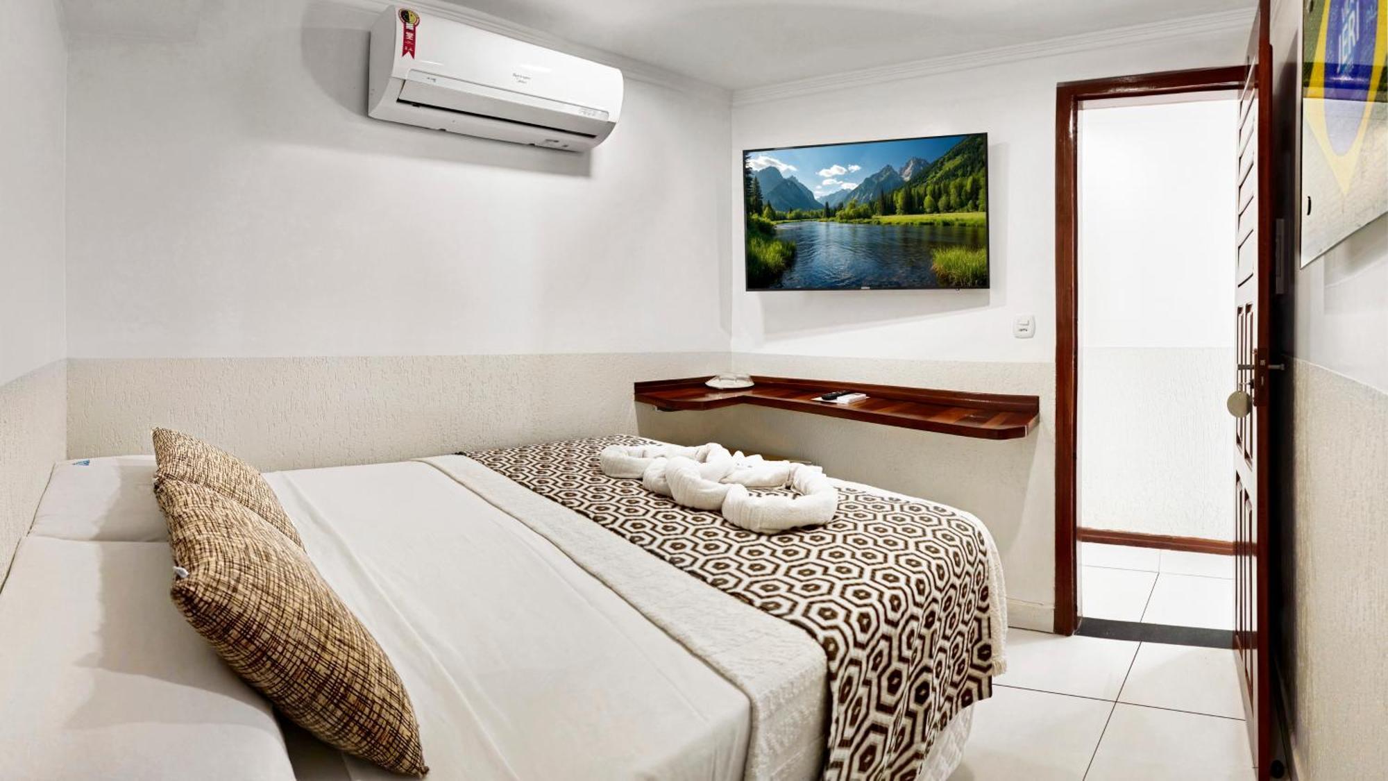 Mini hotel (Adults Only) 日若卡-迪热里科阿科阿拉 外观 照片